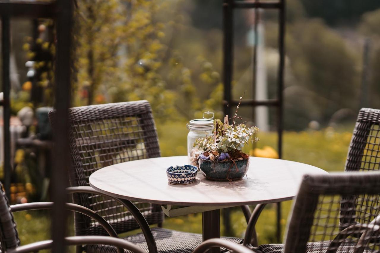 Weingut Und Gaestezimmer Perner Ehrenhausen Exterior foto